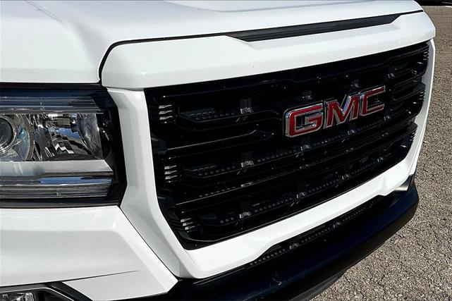 Photo of 2022 Summit White GMC Canyon