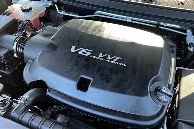 Photo of 2022 Summit White GMC Canyon
