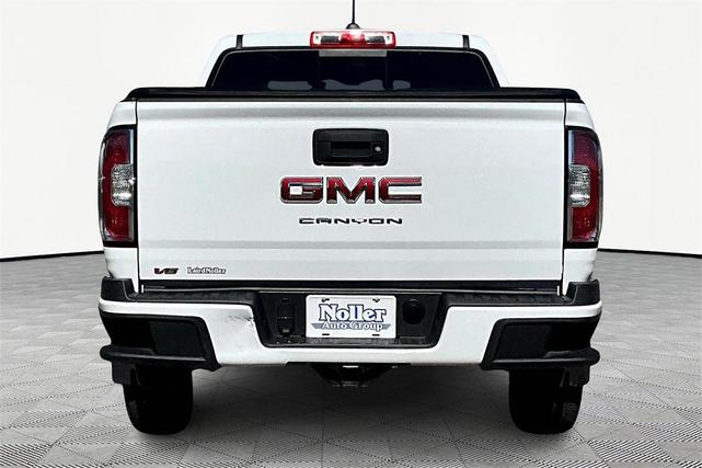 Photo of 2022 Summit White GMC Canyon