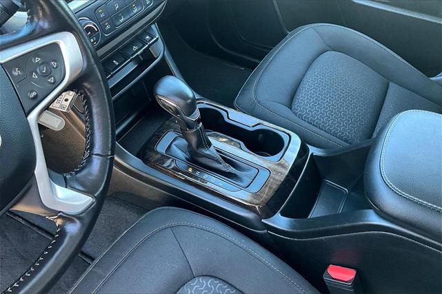 Photo of 2022 Summit White GMC Canyon