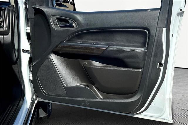 Photo of 2022 Summit White GMC Canyon