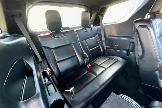 Photo of 2022 Iconic Silver Metallic Ford Explorer