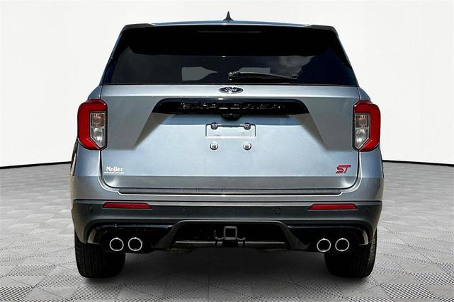 Photo of 2022 Iconic Silver Metallic Ford Explorer