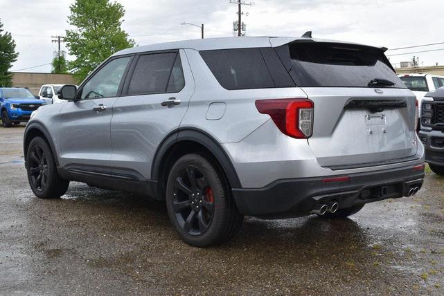 Photo of 2022 Iconic Silver Metallic Ford Explorer