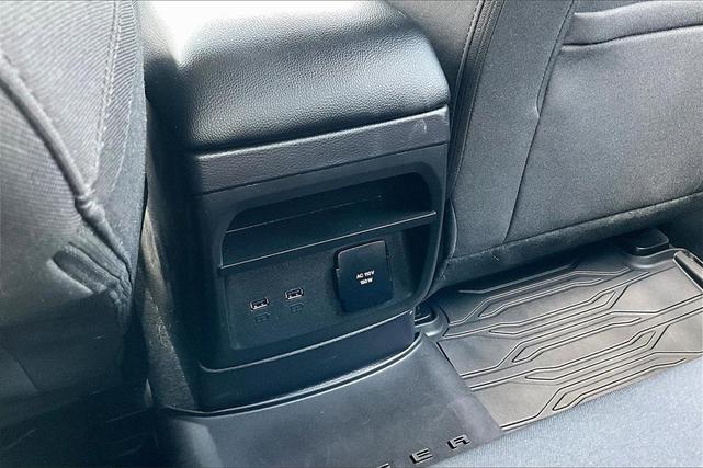 Photo of 2023 Oxford White Ford Ranger
