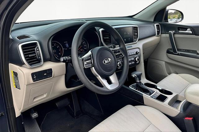 Photo of 2022 Pacific Blue Kia Sportage