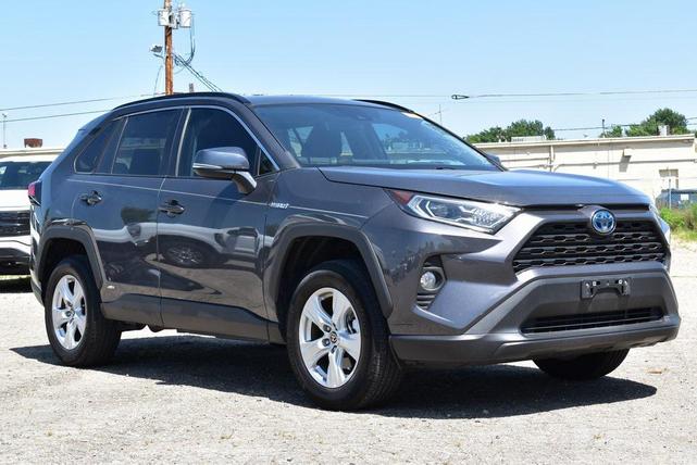Photo of 2021 Gray Toyota RAV4 Hybrid
