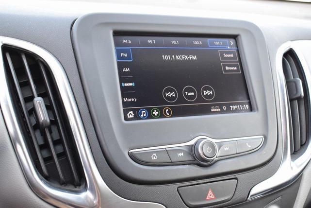 Photo of 2020 Mosaic Black Metallic Chevrolet Equinox