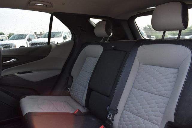 Photo of 2020 Mosaic Black Metallic Chevrolet Equinox