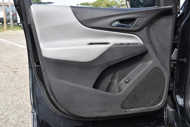 Photo of 2020 Mosaic Black Metallic Chevrolet Equinox