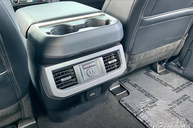 Photo of 2025 Agate Black Metallic Ford F-250