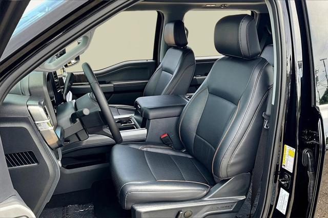 Photo of 2025 Agate Black Metallic Ford F-250
