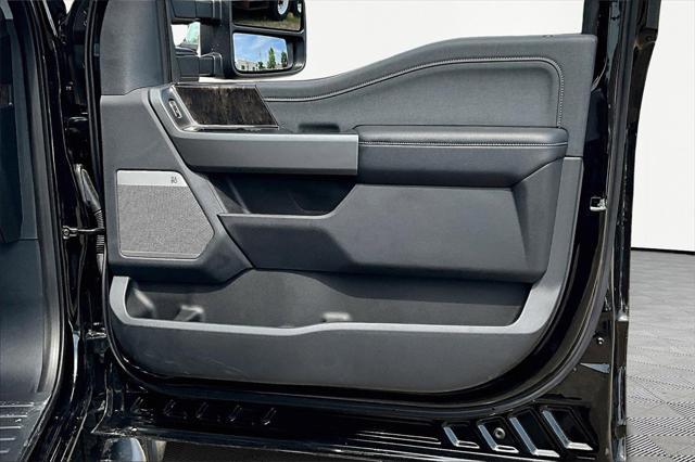 Photo of 2025 Agate Black Metallic Ford F-250
