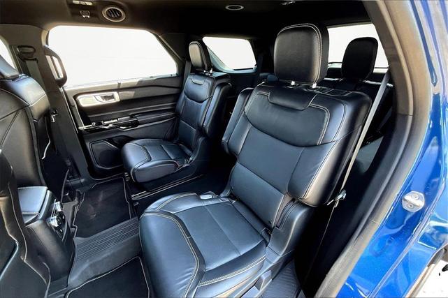 Photo of 2022 Atlas Blue Metallic Ford Explorer