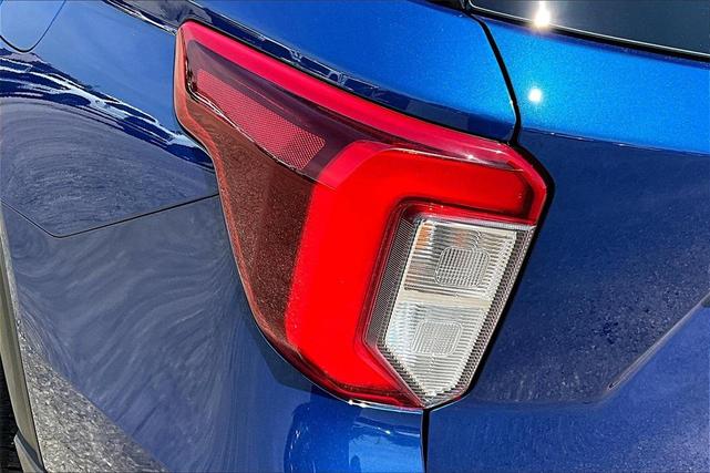 Photo of 2022 Atlas Blue Metallic Ford Explorer