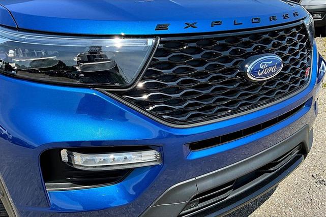 Photo of 2022 Atlas Blue Metallic Ford Explorer