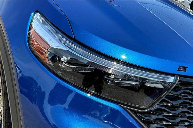 Photo of 2022 Atlas Blue Metallic Ford Explorer