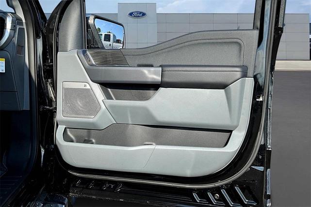 Photo of 2025 Agate Black Metallic Ford F-150