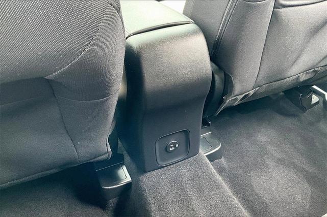 Photo of 2022 Oxford White Ford Escape