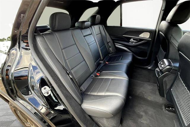 Photo of 2022 Black Mercedes-Benz GLE 350