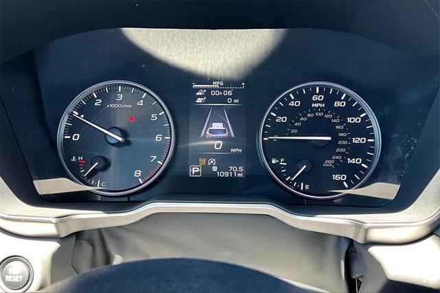Photo of 2024 Crystal White Pearl Subaru Outback