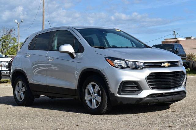 Photo of 2020 Silver Ice Metallic Chevrolet Trax