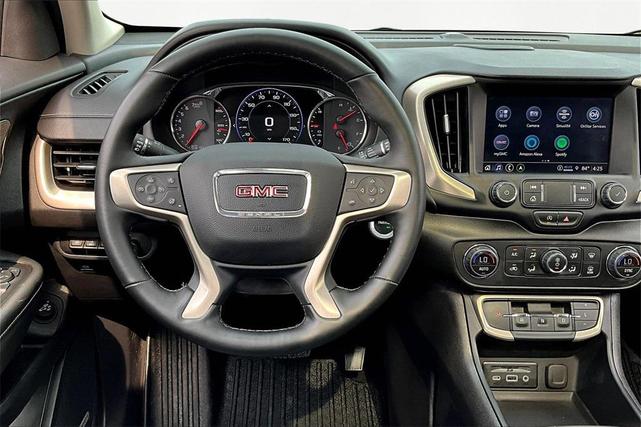 Photo of 2024 Summit White GMC Terrain