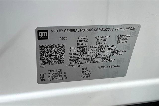 Photo of 2024 Summit White GMC Terrain