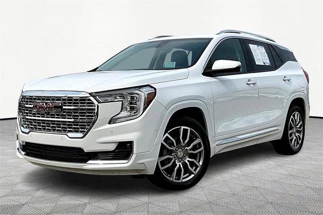 Photo of 2024 Summit White GMC Terrain