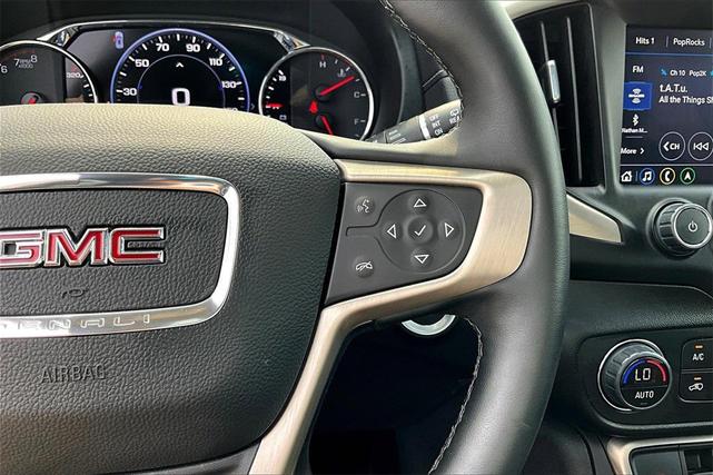 Photo of 2024 Summit White GMC Terrain