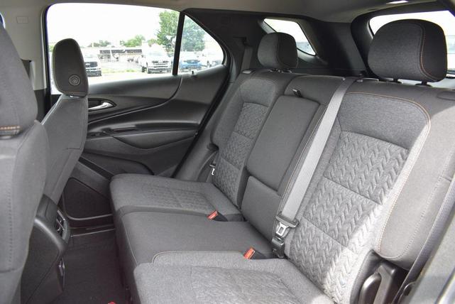 Photo of 2022 Seaglass Blue Metallic Chevrolet Equinox