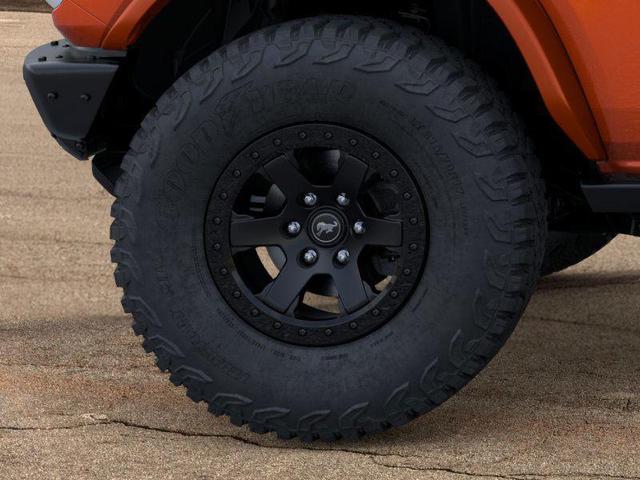 Photo of 2025 Oxford White Ford Bronco