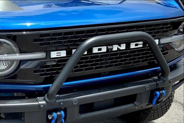 Photo of 2021 Lightning Blue Metallic Ford Bronco
