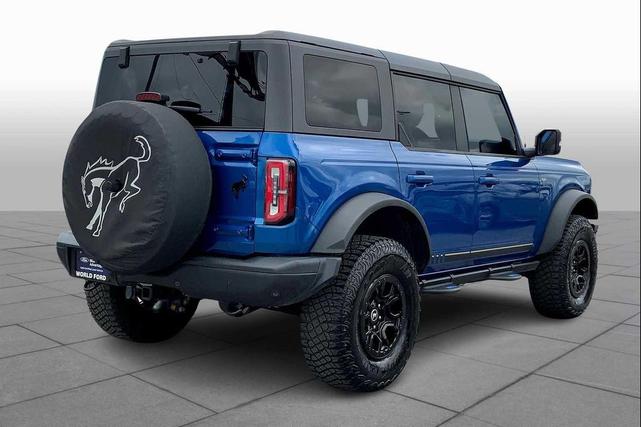 Photo of 2021 Lightning Blue Metallic Ford Bronco