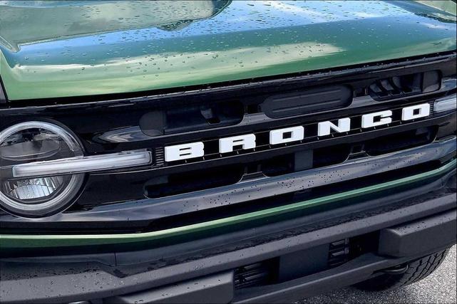 Photo of 2024 Eruption Green Metallic Ford Bronco