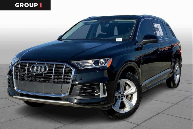 Photo of 2022 Mythos Black Metallic Audi Q7