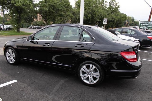 Photo of 2010 Black Mercedes-Benz C-Class