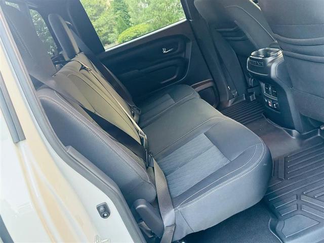 Photo of 2019 White Nissan Titan XD