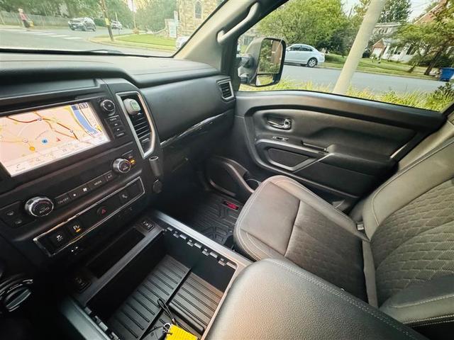 Photo of 2019 White Nissan Titan XD