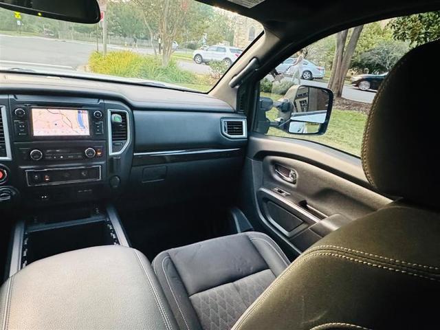 Photo of 2019 White Nissan Titan XD