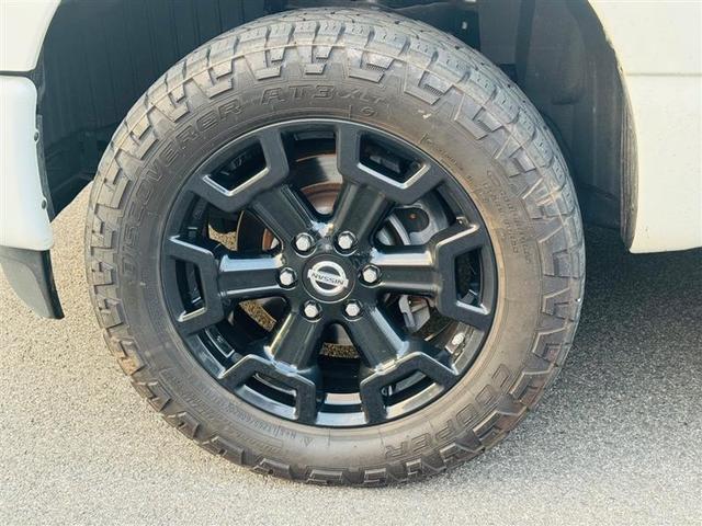 Photo of 2019 White Nissan Titan XD