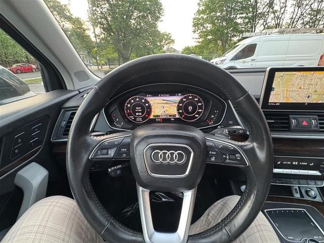 Photo of 2018 Manhattan Gray Metallic Audi Q5