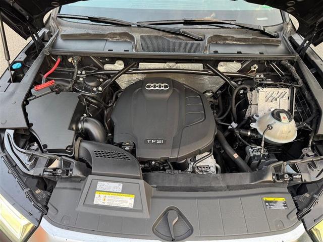 Photo of 2018 Manhattan Gray Metallic Audi Q5