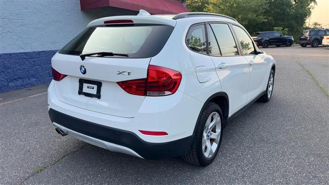 Photo of 2015 White BMW X1