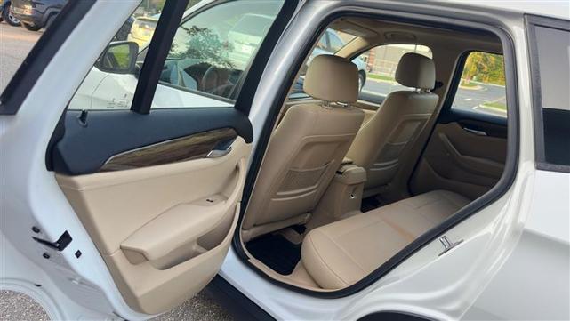 Photo of 2015 White BMW X1
