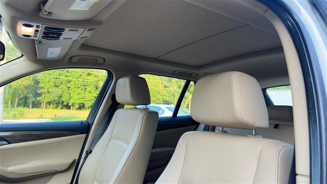 Photo of 2015 White BMW X1