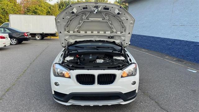 Photo of 2015 White BMW X1