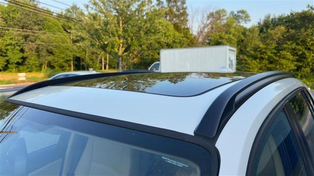 Photo of 2015 White BMW X1