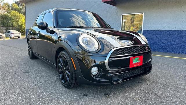 Photo of 2018 Black MINI Hardtop