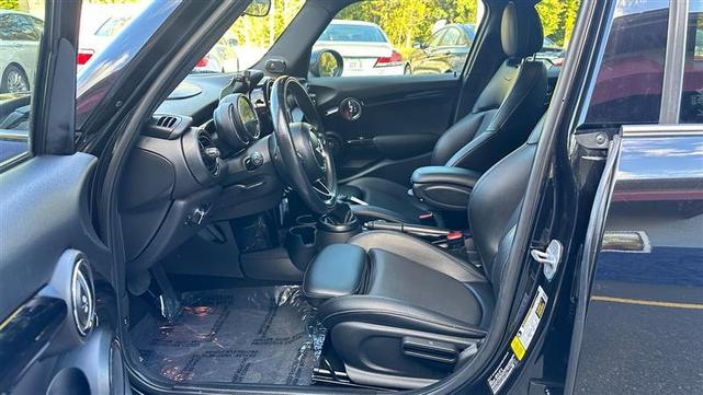 Photo of 2018 Black MINI Hardtop